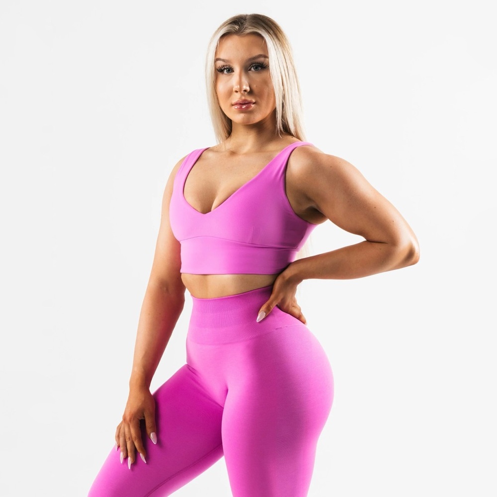 ❤︎ ALPHALETE Tenacity Celeste Bra C/D Cup
